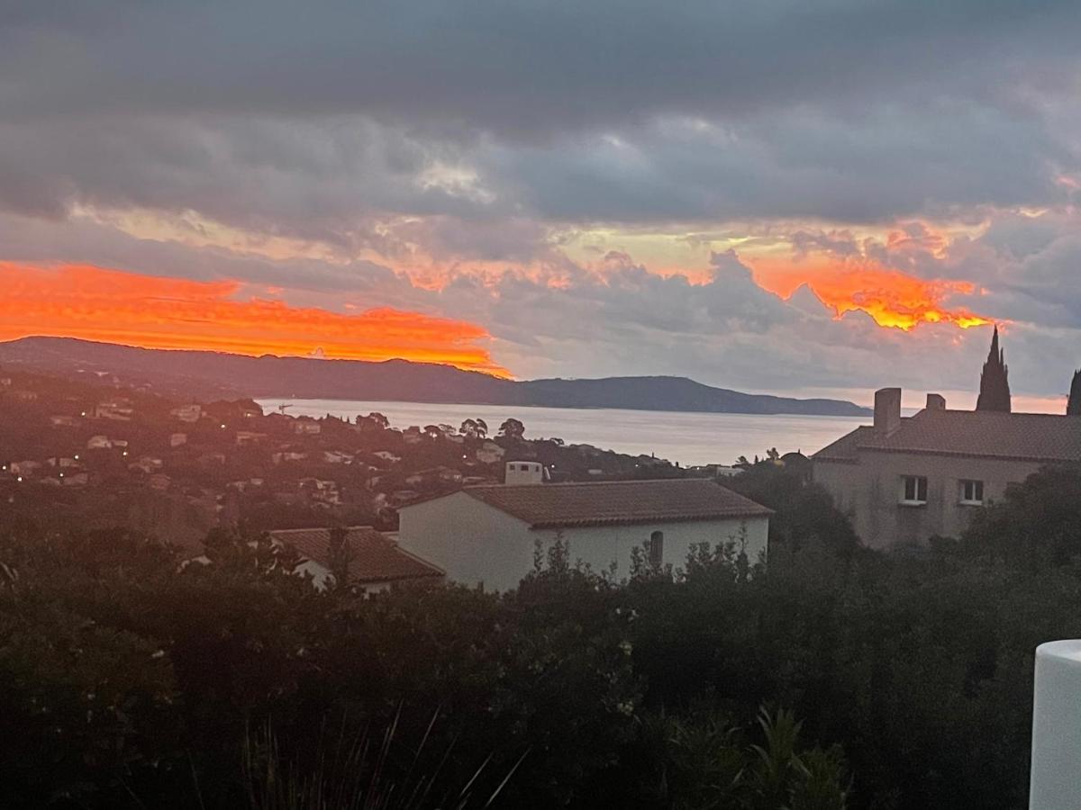 Villa Perla Saint-Tropez Cavalaire Sur Mer, 3-5 Chambres, Vue Mer, Piscine Chauffee Avril A Octobre Экстерьер фото